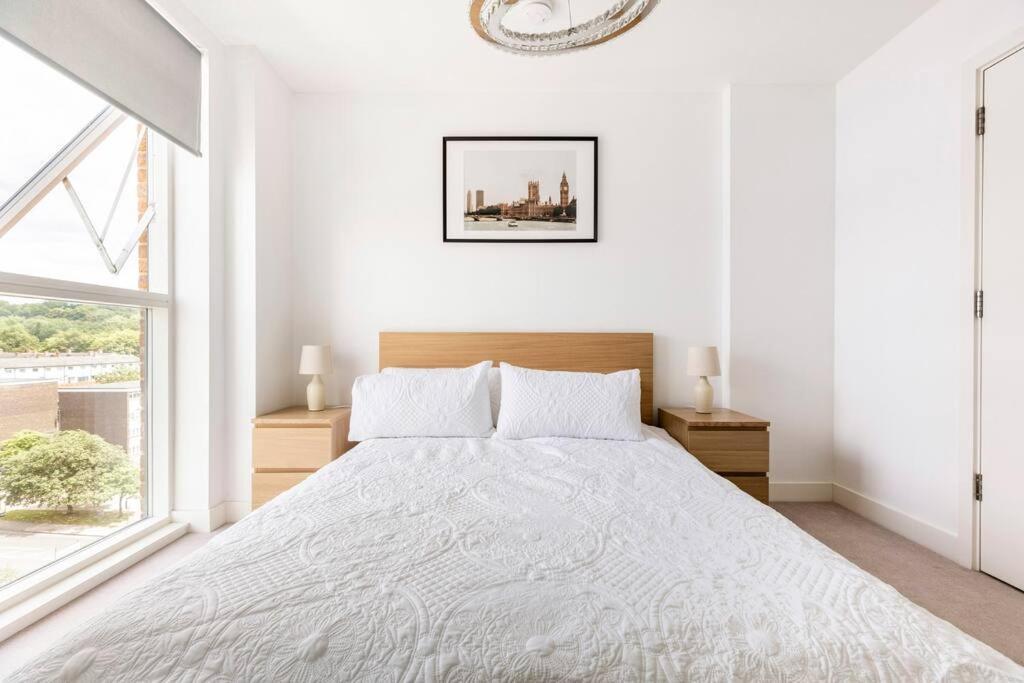 Stylish & Comfortable Top-Floor Flat In Harrow Londyn Zewnętrze zdjęcie